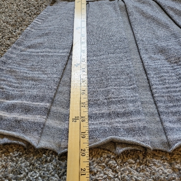 Gray A-Line Mini Skirt with Pleated and Ribbed Details - Picture 9 of 9